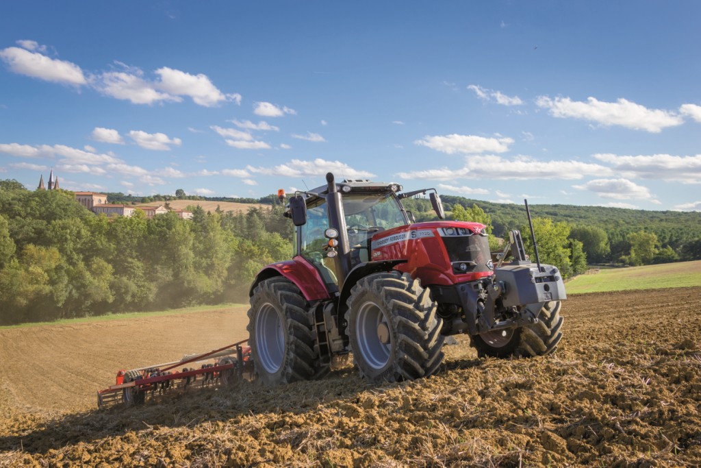 AGCO-RM запускает специальную программу на тракторы Massey Ferguson 7700