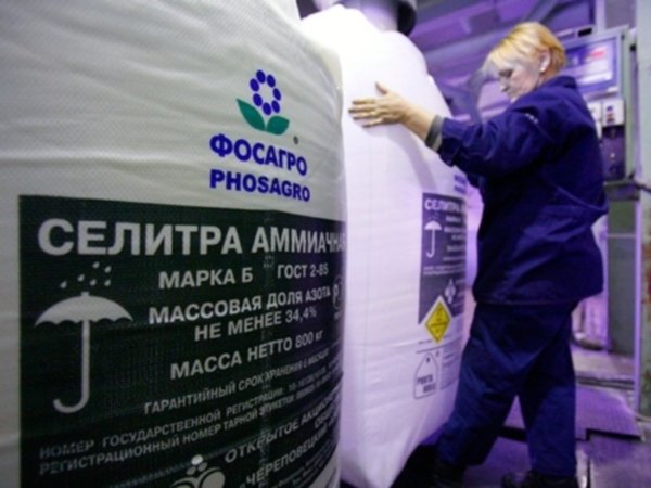«ФосАгро» более чем на 12% увеличила поставки удобрений российским аграриям в 2017 году до рекордных 2,34 млн тонн