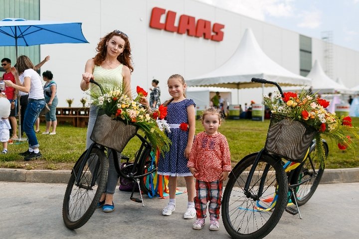 Более 2,5 тысяч гостей завода Claas «завели лето» в Краснодаре