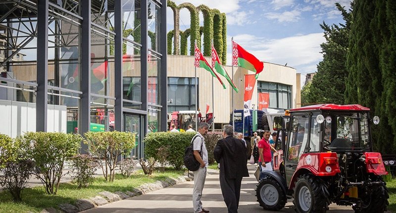 На выставке в Грузии представлены первые тракторы белорусско-грузинской сборки