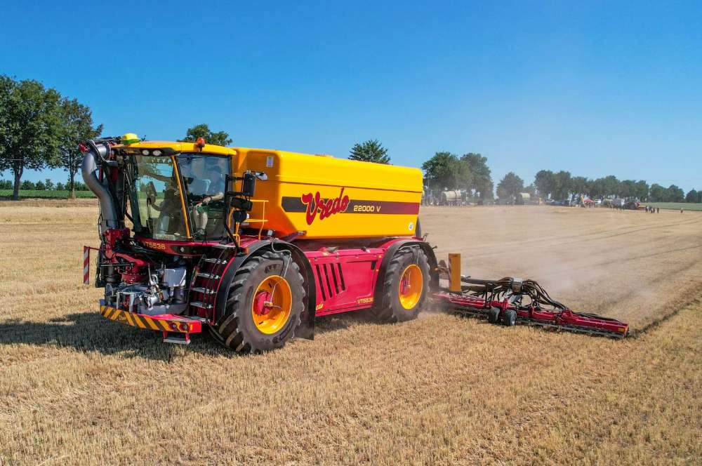 Новый Vredo для внесения навозной жижи