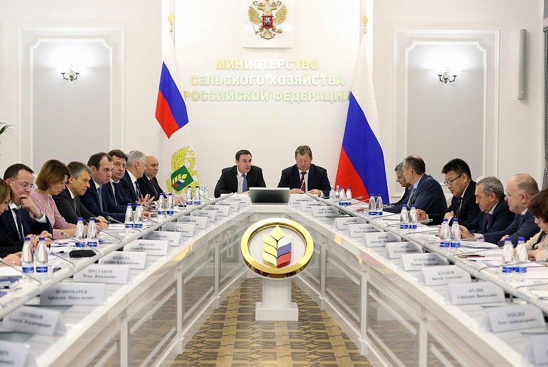 Глава Минсельхоза обсудил с депутатами Госдумы итоги совместной работы в 2018 году