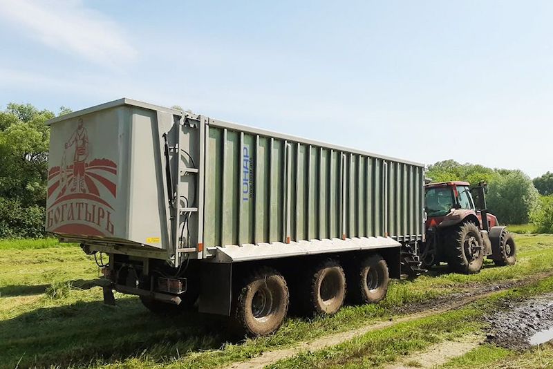Новый российский тракторный прицеп для перевозки удобрений и сельхозпродукции проходит испытания