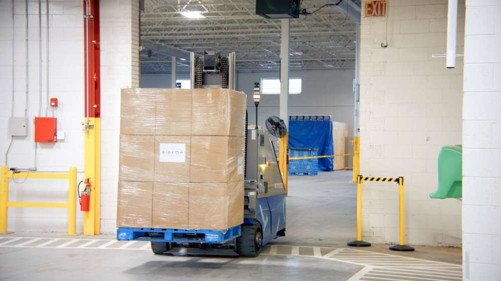 Компания Gideon представила Trey — автономный вилочный погрузчик для погрузки и разгрузки грузовиков