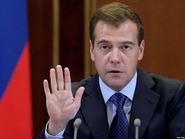Дмитрий Медведев против закупок импортной сельхозтехники на бюджетные средства