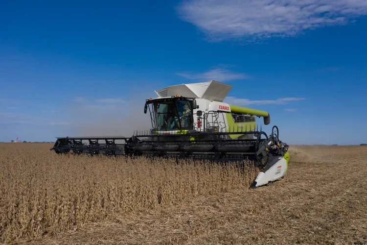 Claas обновил линейку комбайнов Lexion 8000