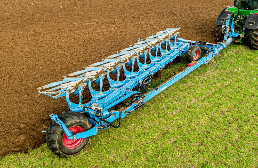Lemken выводит на рынок плуг для самых мощных тракторов